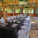 Chabrowy Dworek Hotel 3*