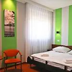 Chabrowy Dworek Hotel Teresin