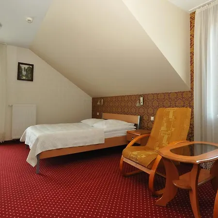 Chabrowy Dworek Hotel Teresin