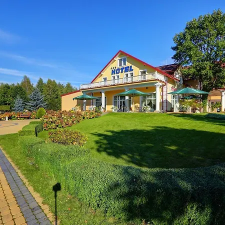 Hotel Chabrowy Dworek 3*