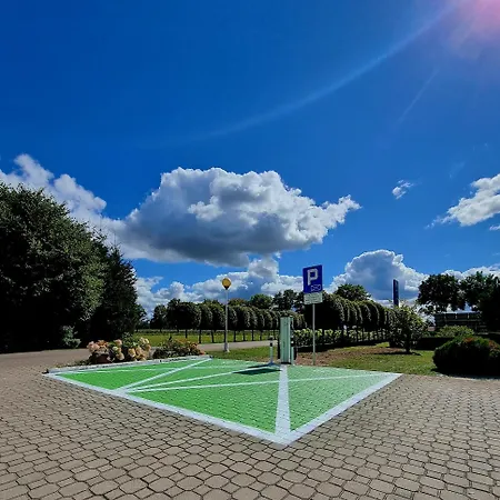 查布洛维庄园酒店 3* Teresin