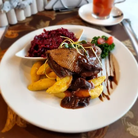 Chabrowy Dworek Hotel