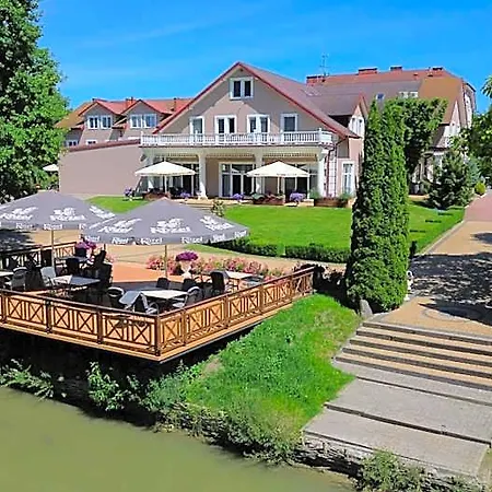 Chabrowy Dworek Hotel
