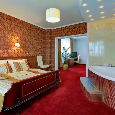 查布洛维庄园酒店