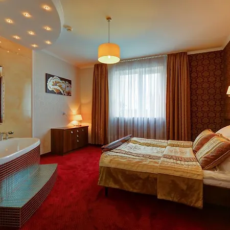 Chabrowy Dworek Hotel Teresin