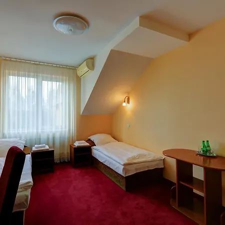 Chabrowy Dworek Hotel Teresin