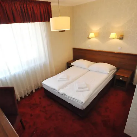 Hotel Chabrowy Dworek