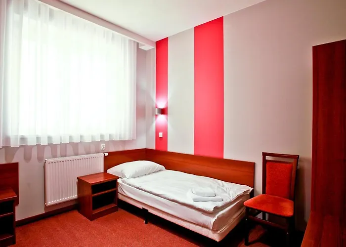 Hotel Chabrowy Dworek 3*