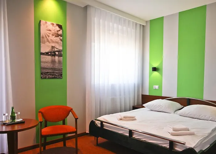 Chabrowy Dworek Hotel Teresin